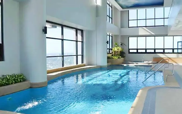 Family Staycation With Pool Appartement Manille